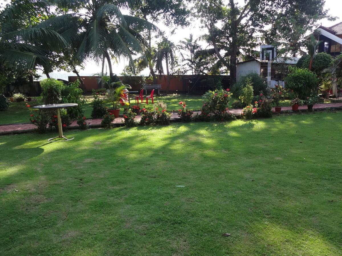 Royal Riviera Hotel Kumarakom Luaran gambar